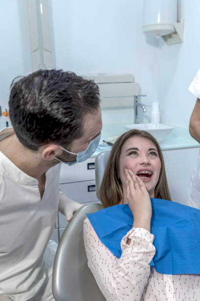 Best Walk-In Emergency Dental Services in Hallettsville, TX